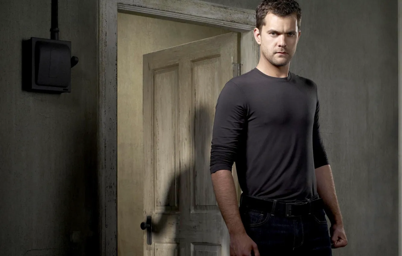 Photo wallpaper room, shadow, the door, actor, male, Joshua Jackson, Joshua Jackson