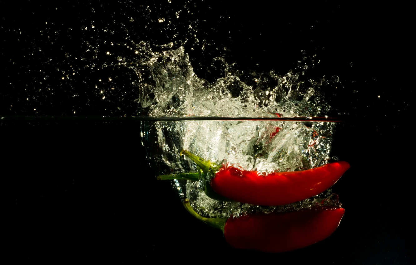 Photo wallpaper water, squirt, food, splash, pepper, vegetables