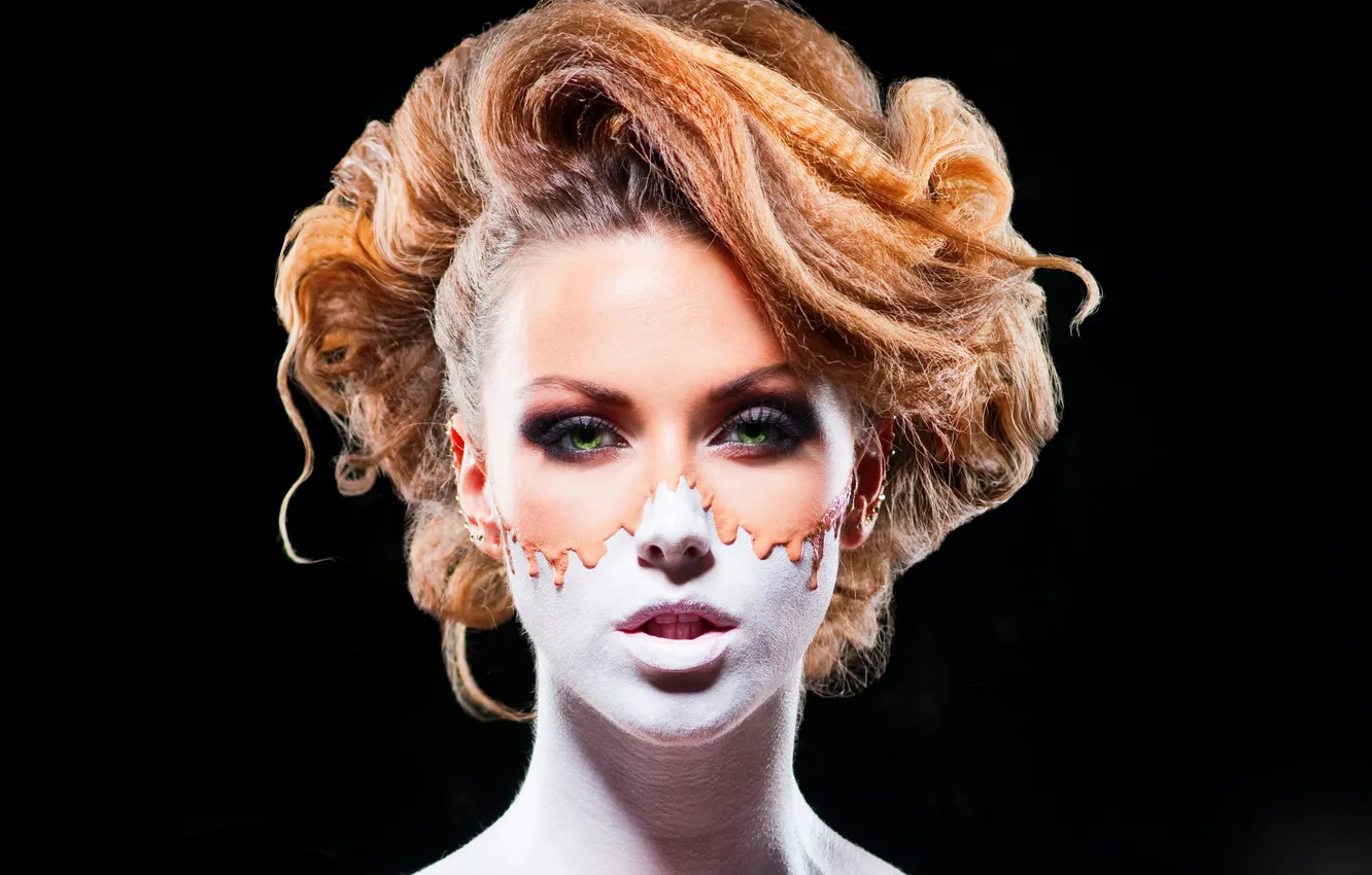 Photo wallpaper girl, face, eyelashes, hair, hairstyle, black background, green eyes, makeup