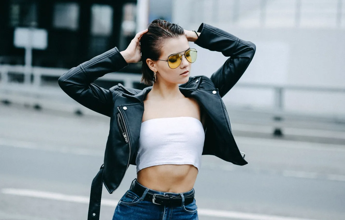 Photo wallpaper sexy, pose, model, portrait, jeans, makeup, figure, brunette