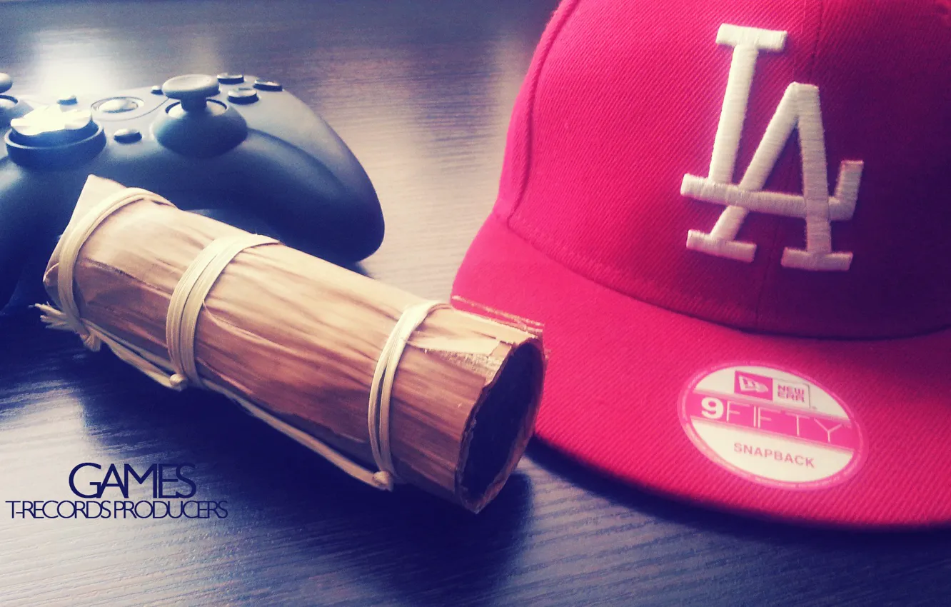 Photo wallpaper cap, games, Tia