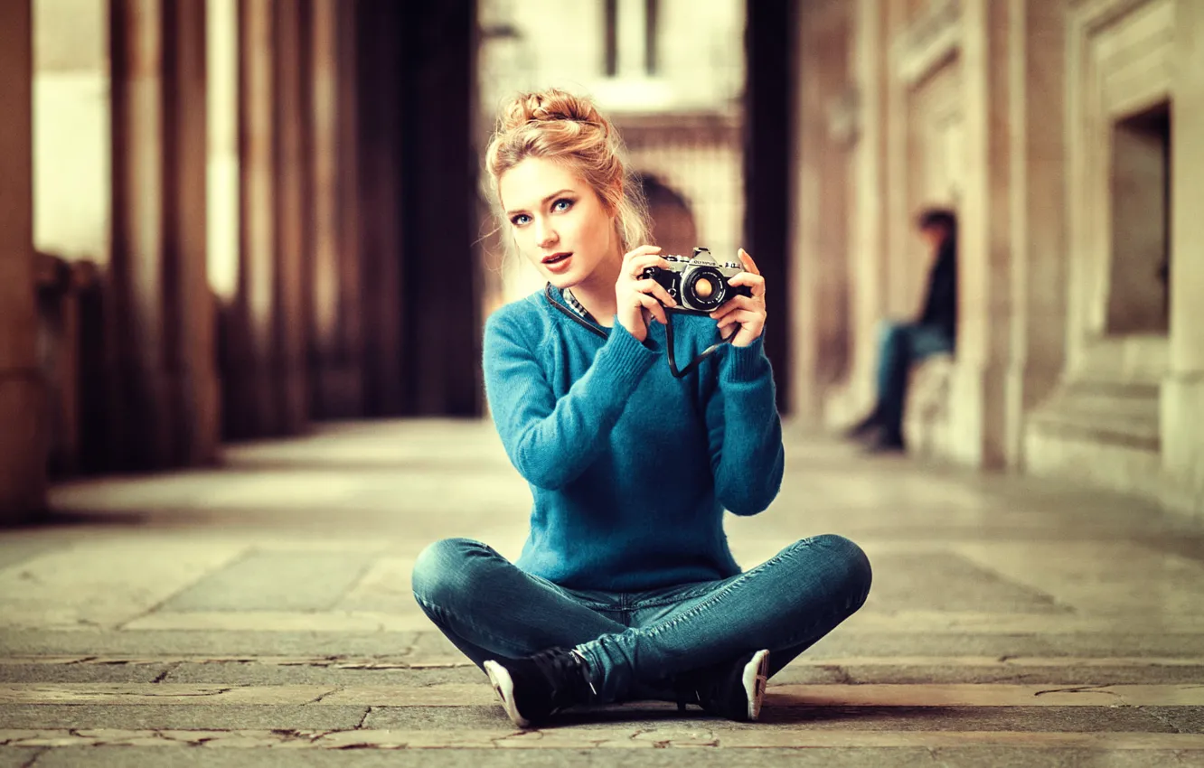 Photo wallpaper girl, the camera, Lods Franck