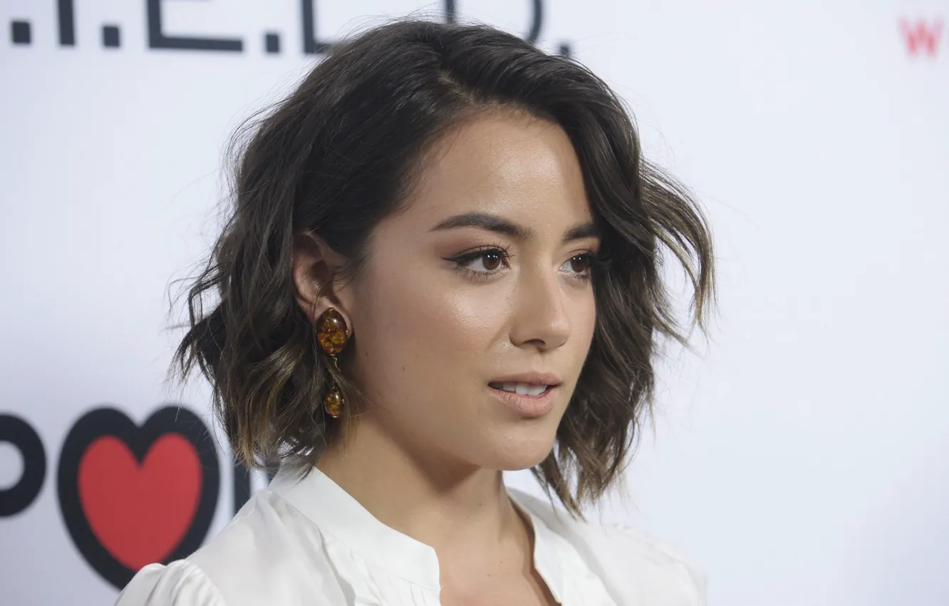 Wallpaper look, pose, portrait, actress, photoshoot, hair, Chloe Bennet ...