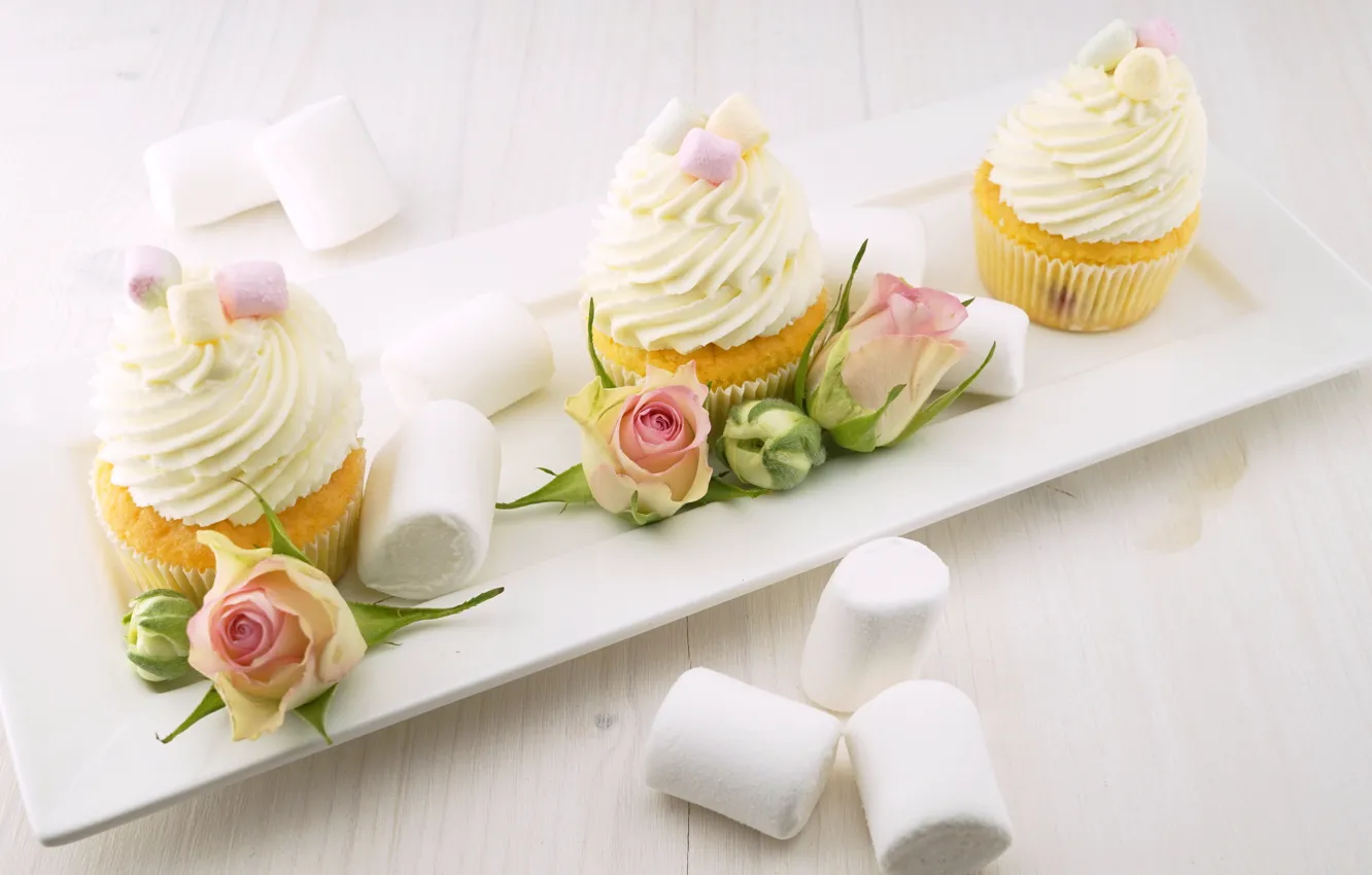 Photo wallpaper food, roses, plate, buds, cream, cakes, sweet, cupcakes