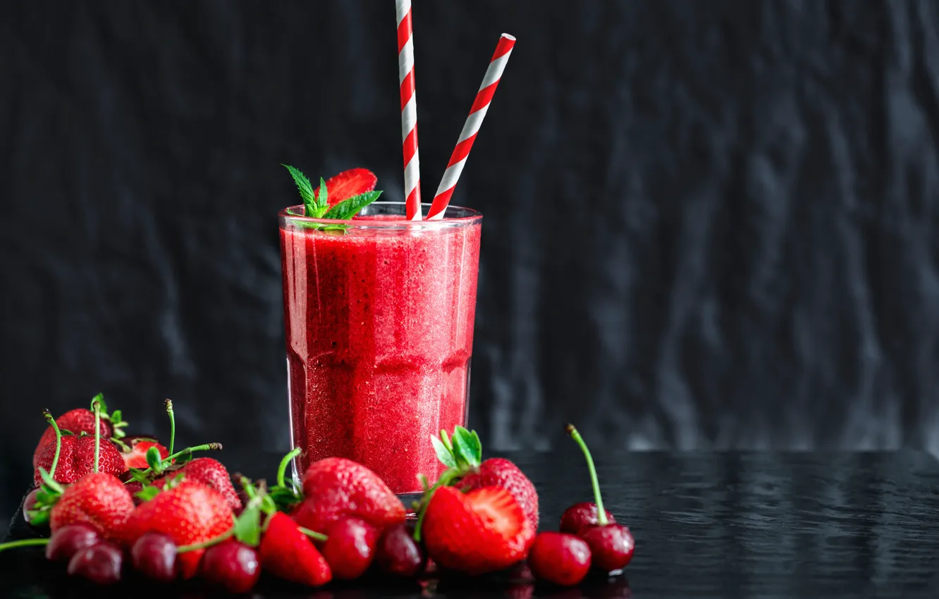 Photo wallpaper glass, berries, strawberry, smoothies, Aleksandr Zamuruev, fresh