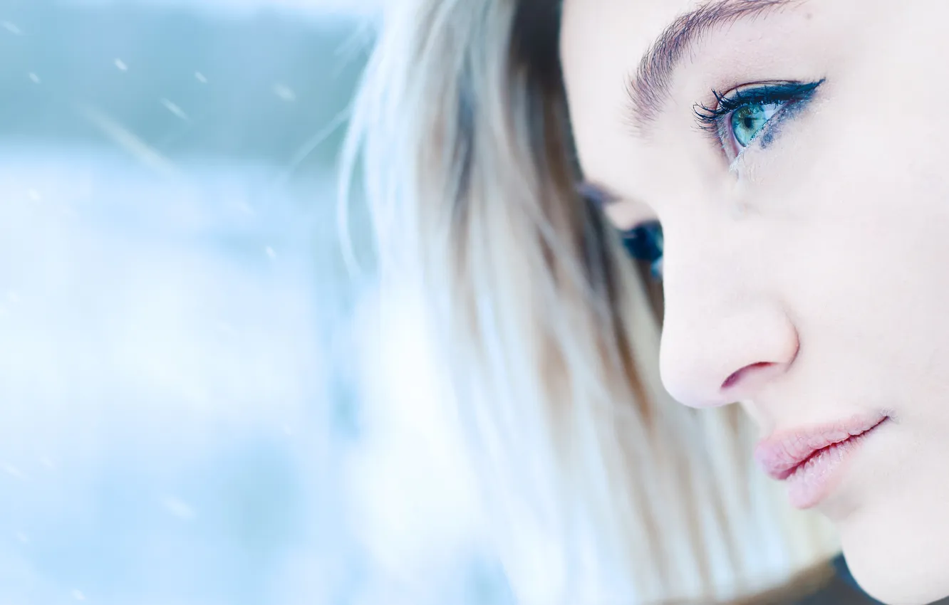 Photo wallpaper winter, eyes, look, girl, snow, face, eyelashes, blonde
