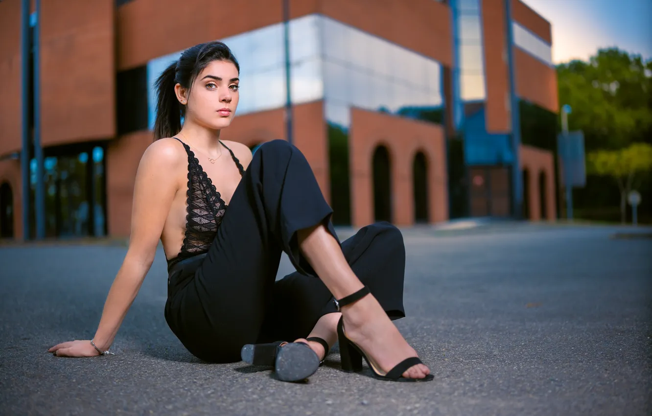 Photo wallpaper look, girl, pose, brunette, sitting, Hermance