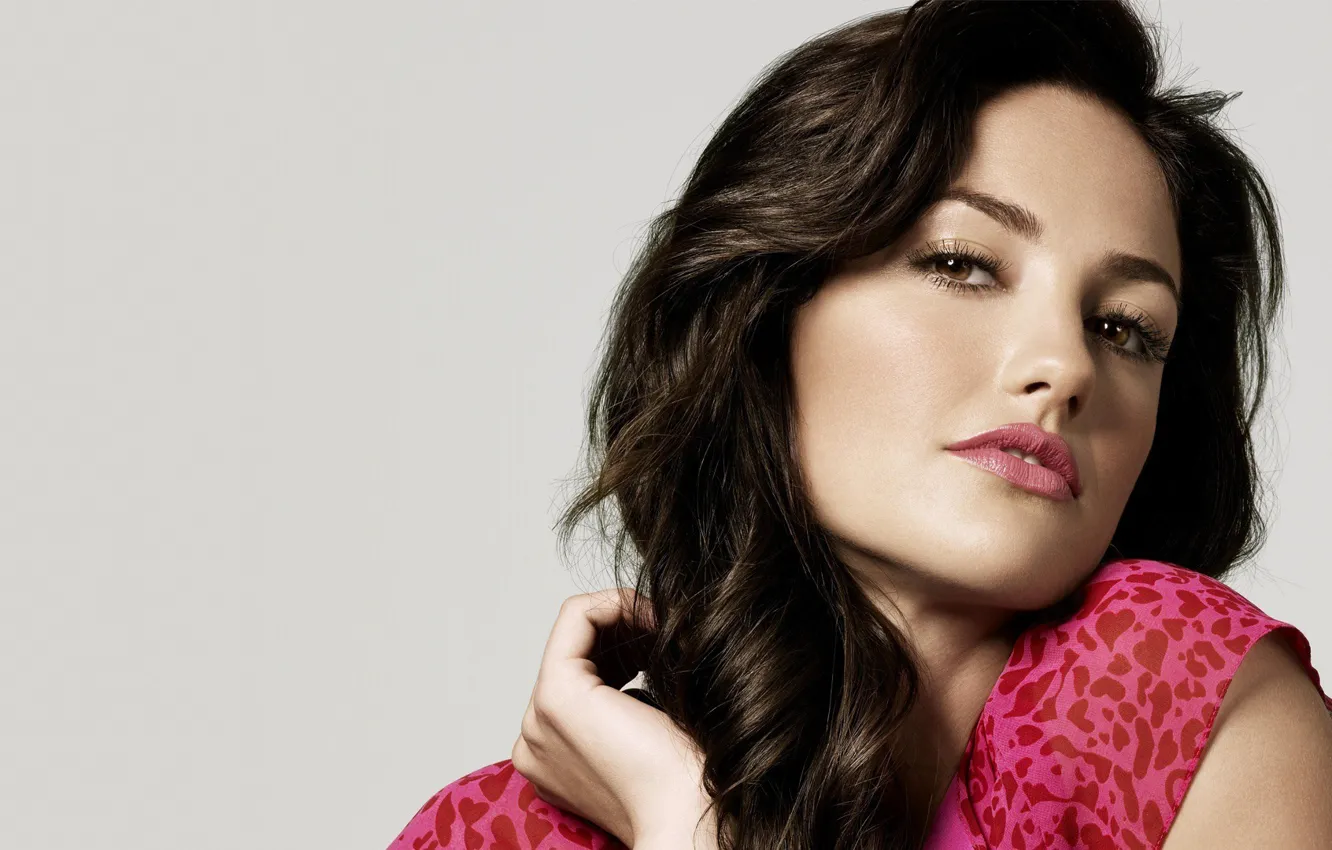 Photo wallpaper look, girl, portrait, brunette