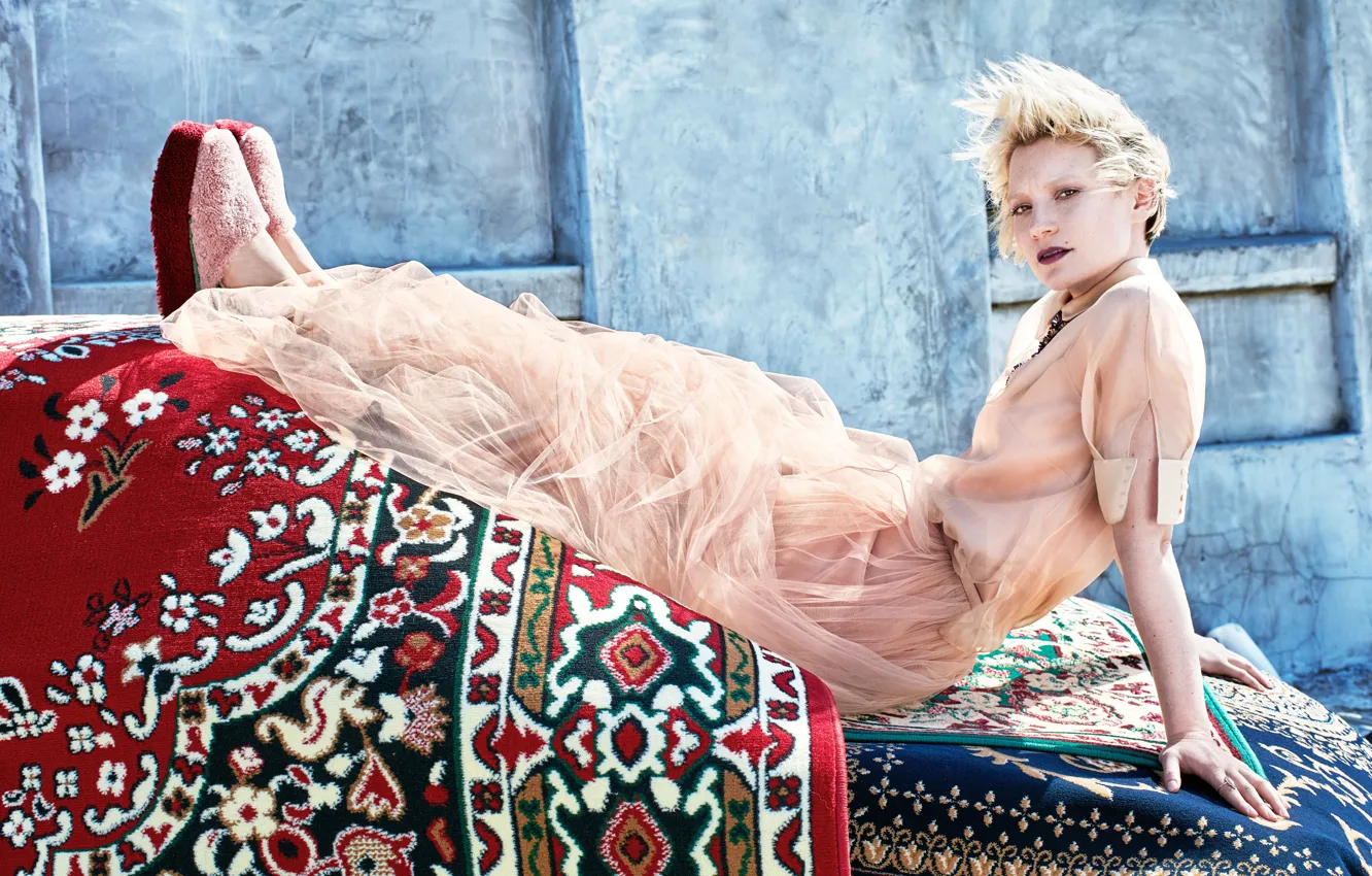 Photo wallpaper pose, carpet, makeup, dress, hairstyle, photoshoot, Slippers, actress.blonde