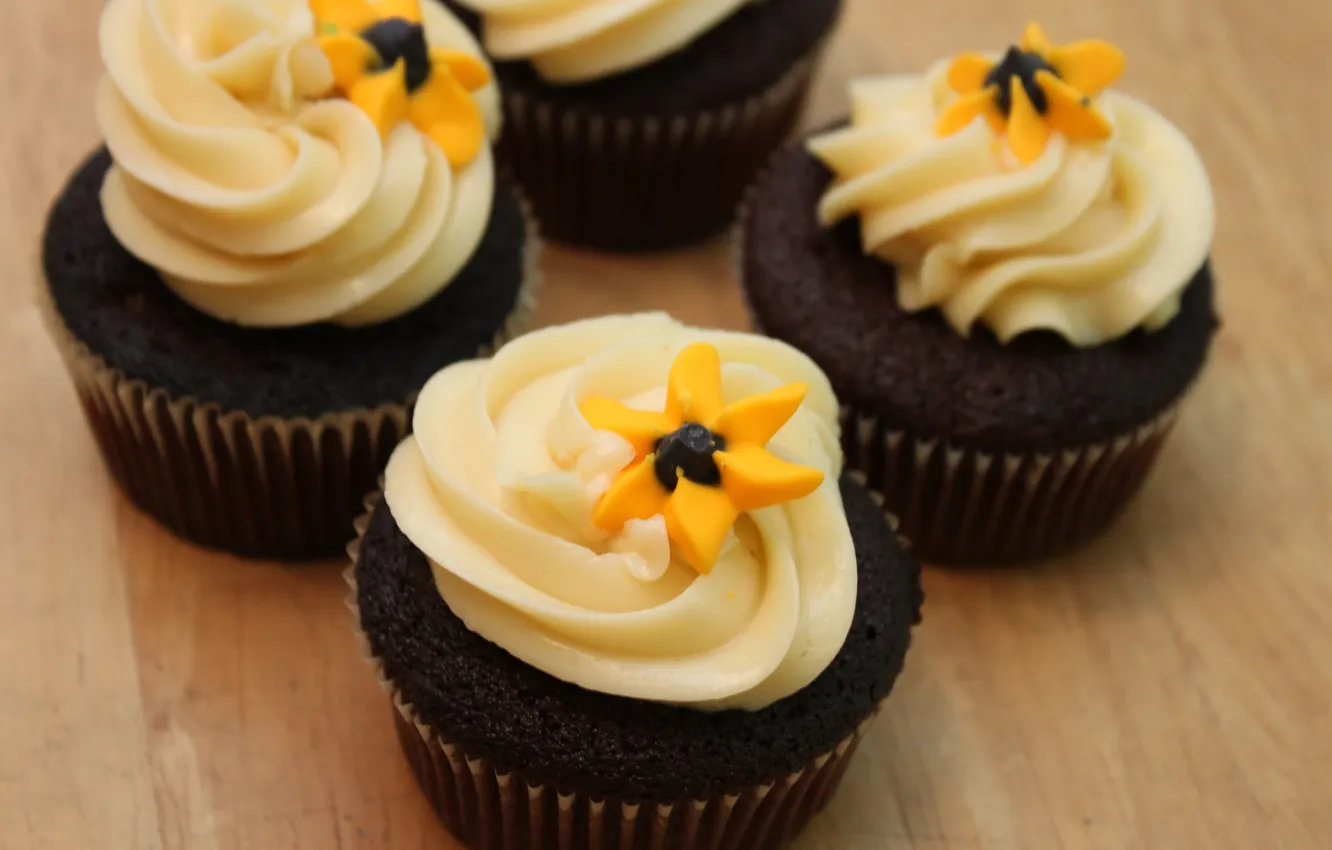 Photo wallpaper cream, flowers, dessert, cupcakes