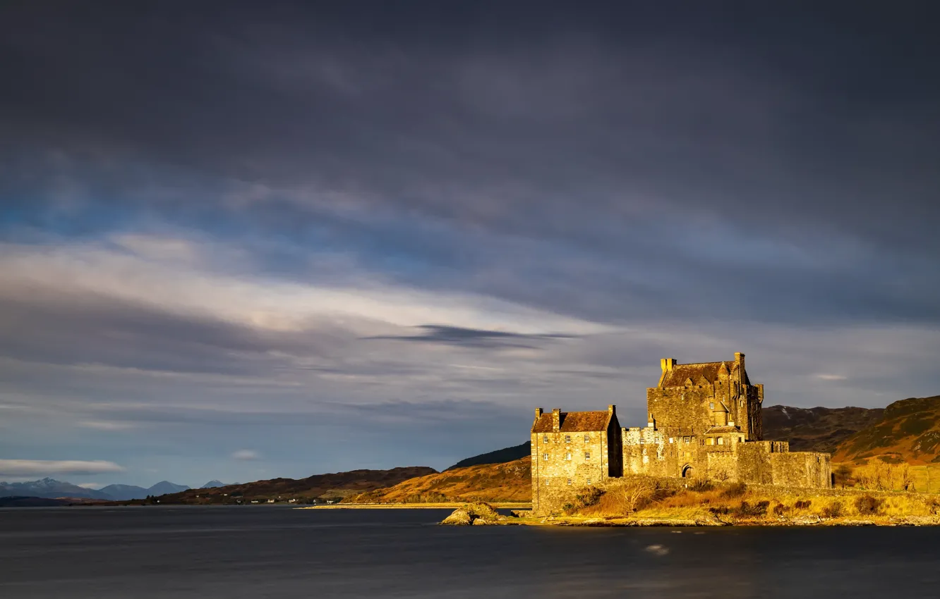 Photo wallpaper Dornie, Kyle of Lochalsh, Eilean Donan Castle