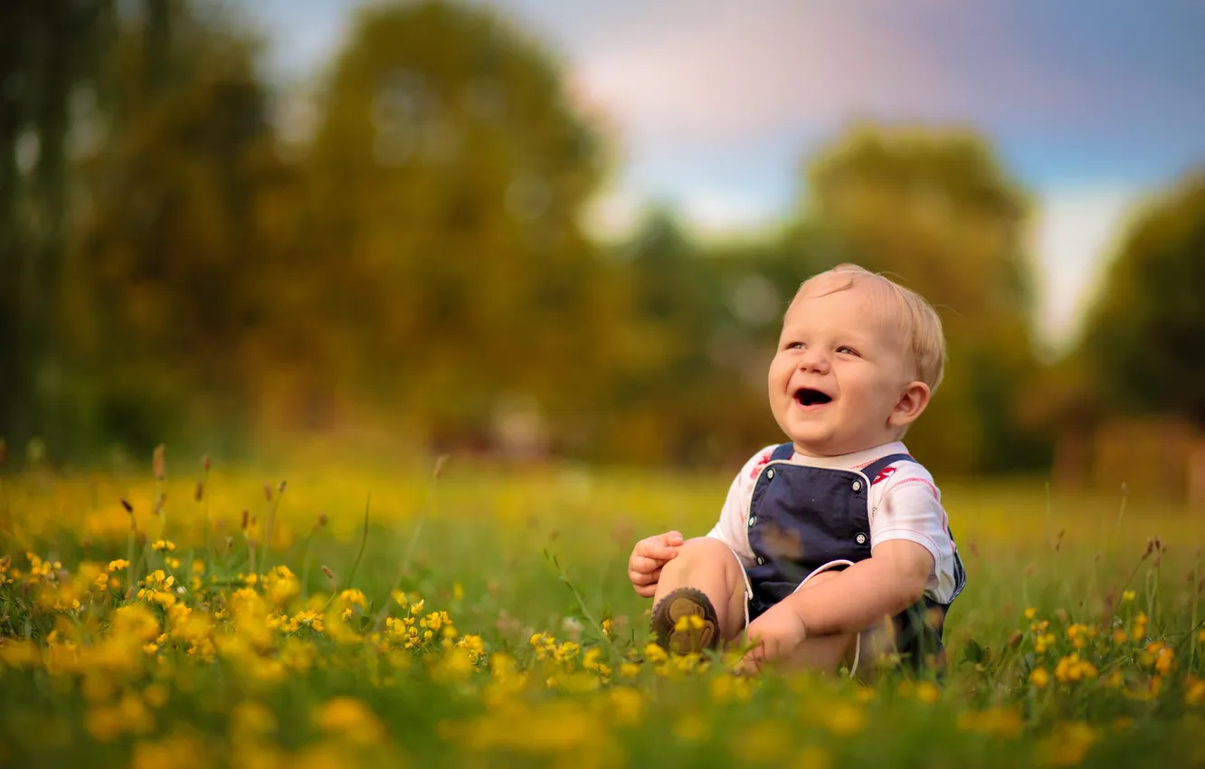 Photo wallpaper grass, joy, children, boy