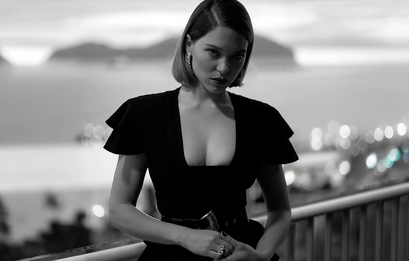 Photo wallpaper girl, pose, photo, model, dress, black and white, Lea Seydoux