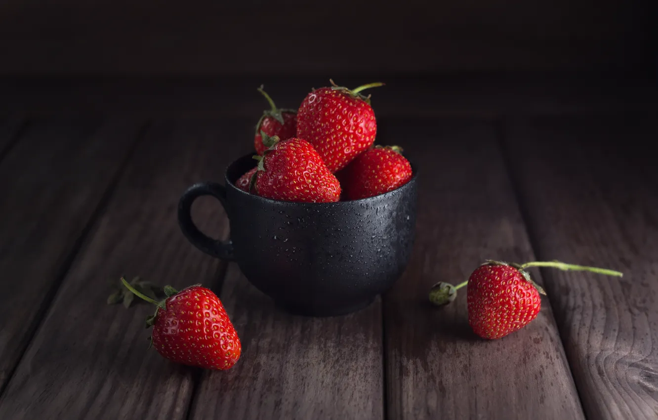 Photo wallpaper berries, Board, strawberry, mug, Maxim Chikunov