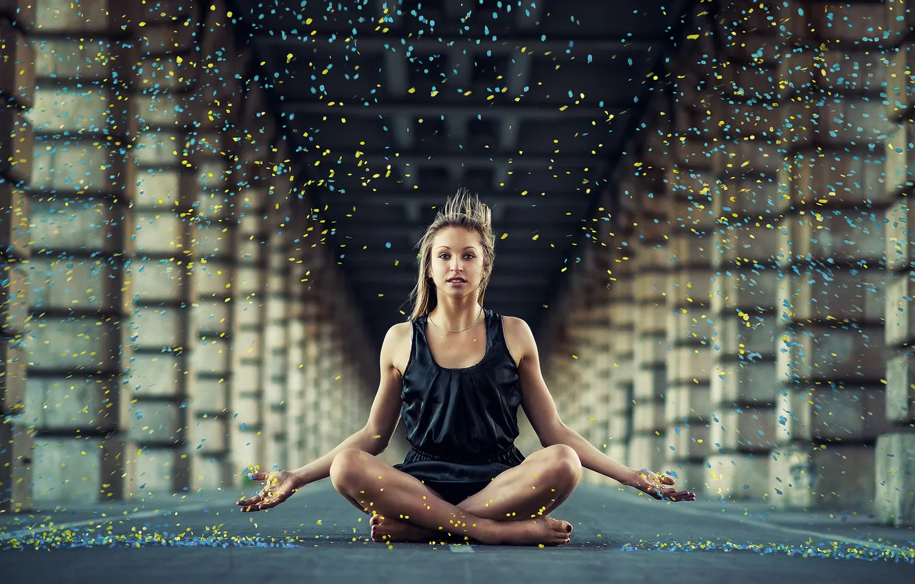 Photo wallpaper girl, blue, yellow, photographer, girl, photography, photographer, Dimitry Roulland