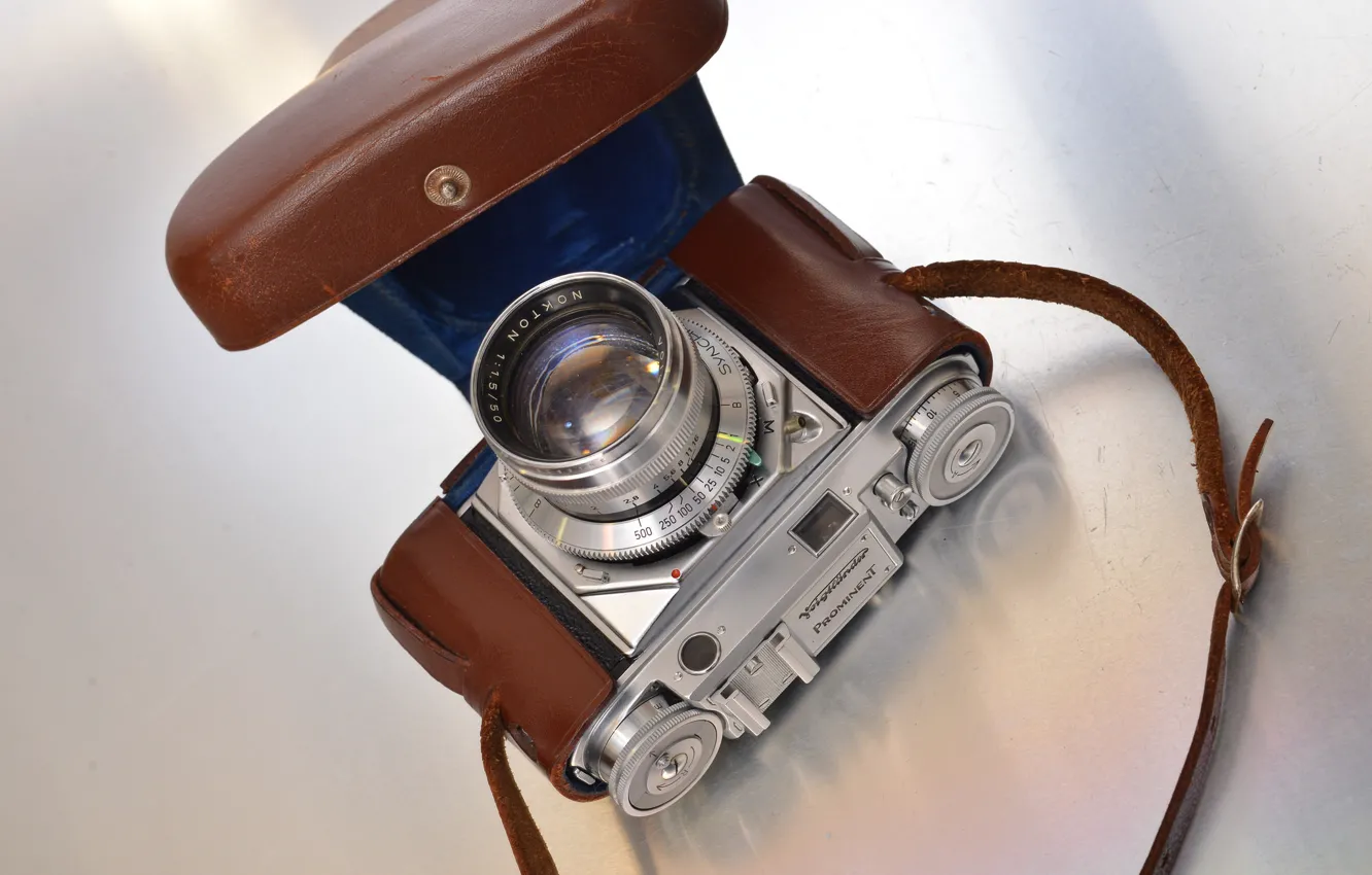 Photo wallpaper macro, camera, Voigtlander Prominent