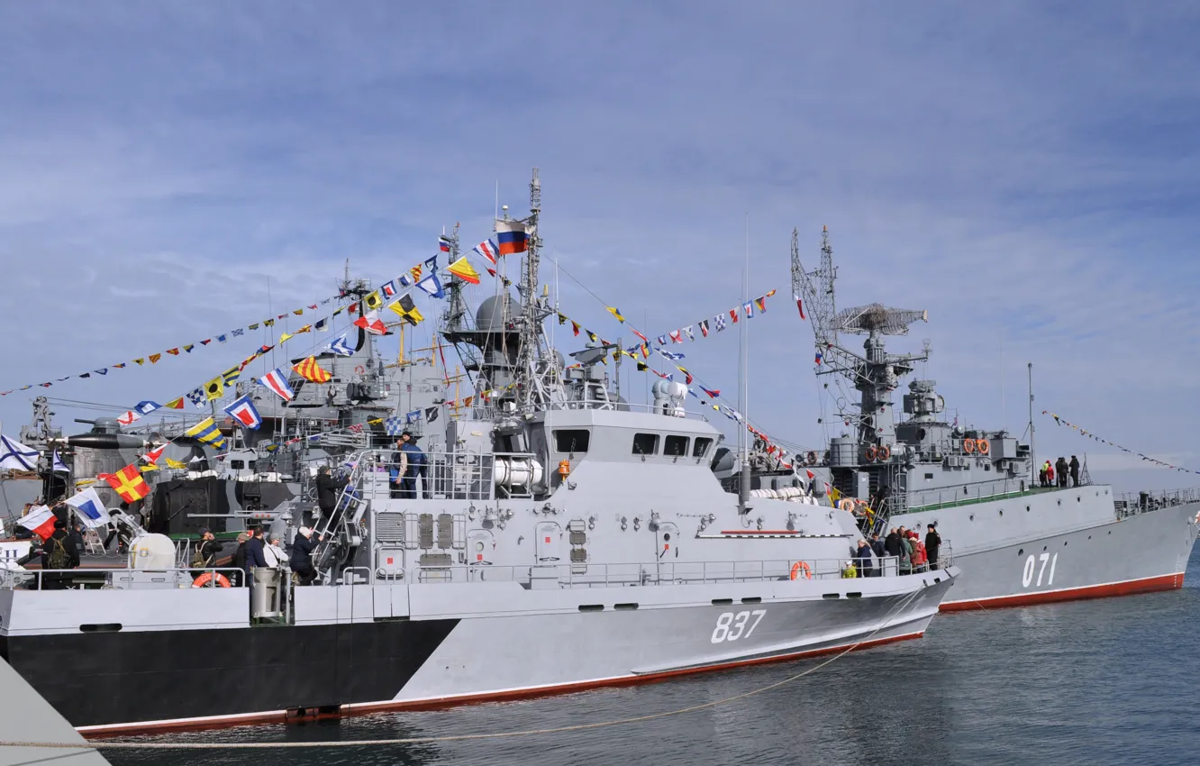 Photo wallpaper holiday, boat, flags, sea, Sevastopol, colorization, anti-sabotage, Rook