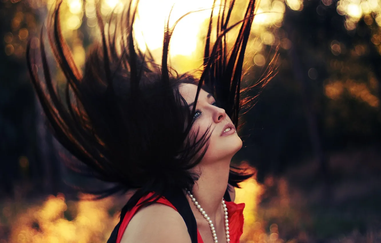 Photo wallpaper sunset, movement, hair, beads