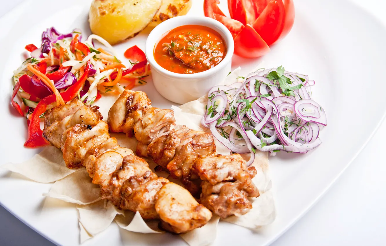 Photo wallpaper bow, meat, pepper, vegetables, tomatoes, sauce, kebab, salad
