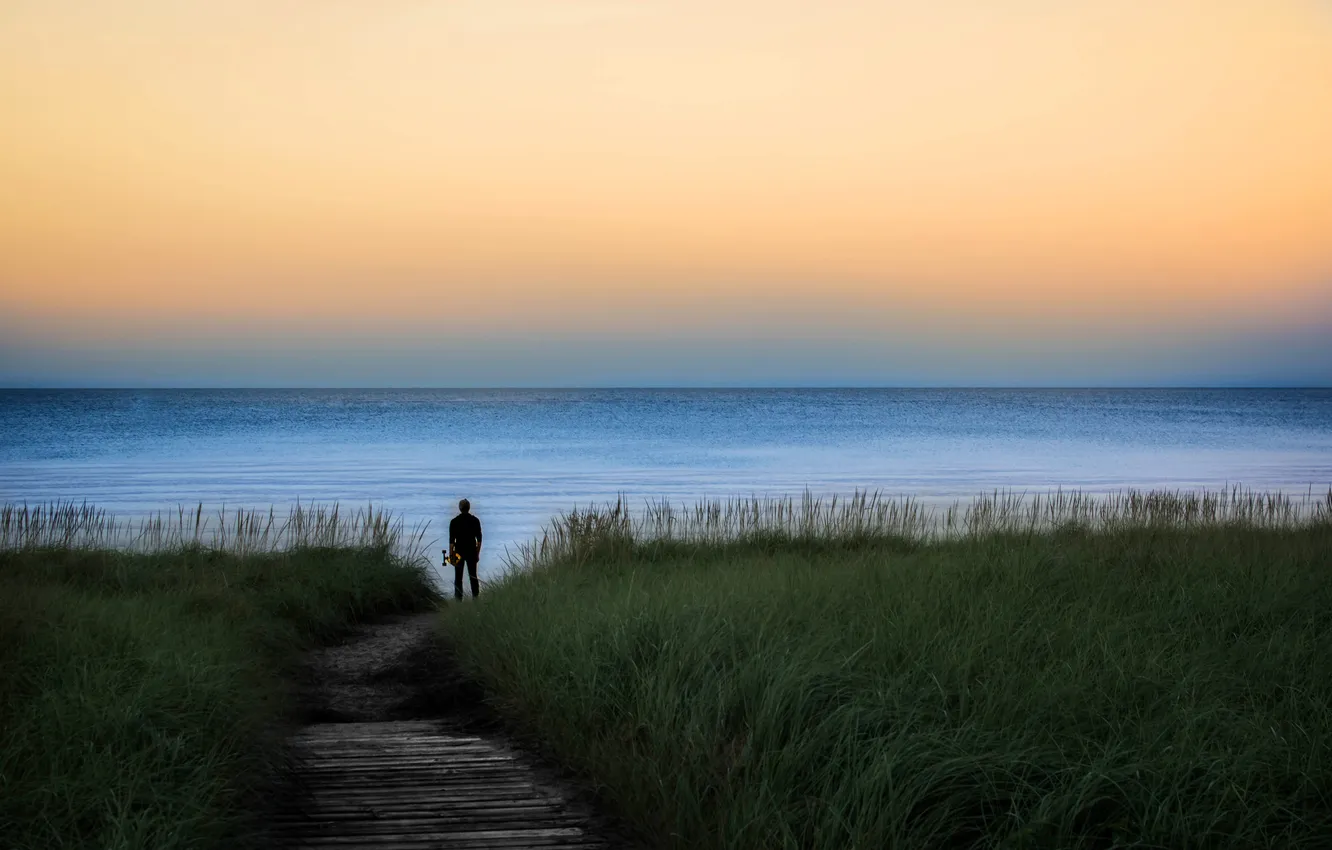 Photo wallpaper sea, grass, people, the evening