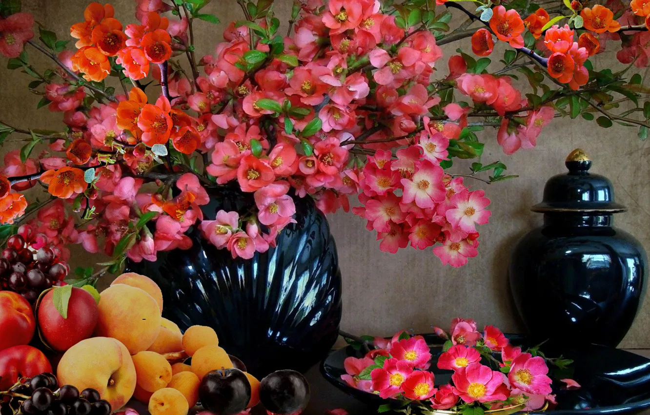 Photo wallpaper Flowers, vase, still life