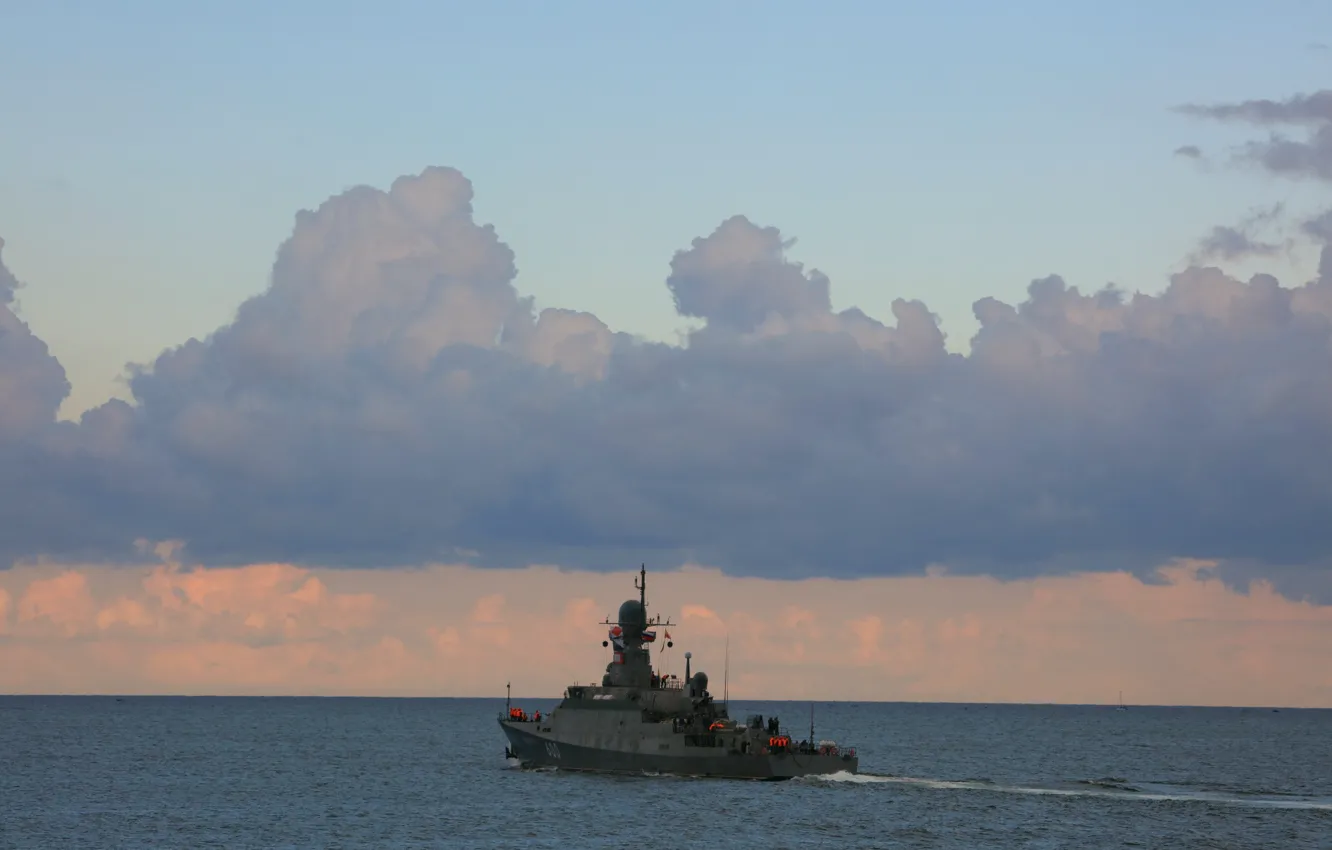 Photo wallpaper ship, rocket, small, Grayvoron