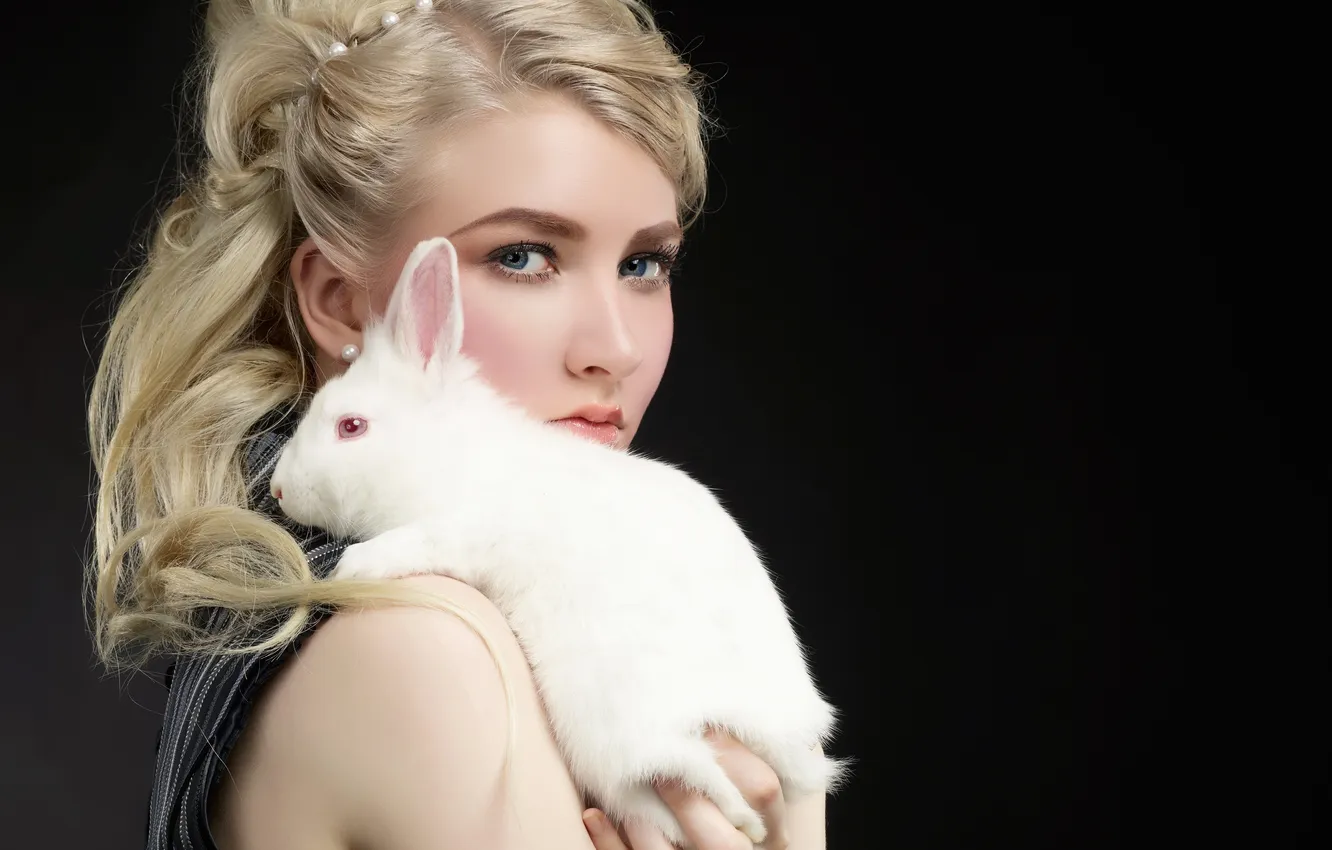 Photo wallpaper white, girl, rabbit, blonde, hairstyle, pearls