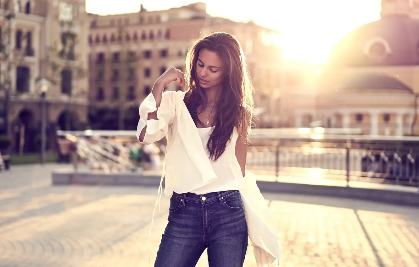 Photo wallpaper the city, jeans, blouse, lifestyle, curls, Golden hour, Bedros Pictures