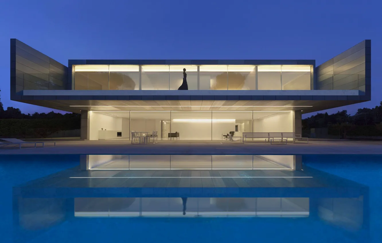 Photo wallpaper Villa, the evening, pool, lighting, by Fran Silvestre Arquitectos, Aluminum House, architecture