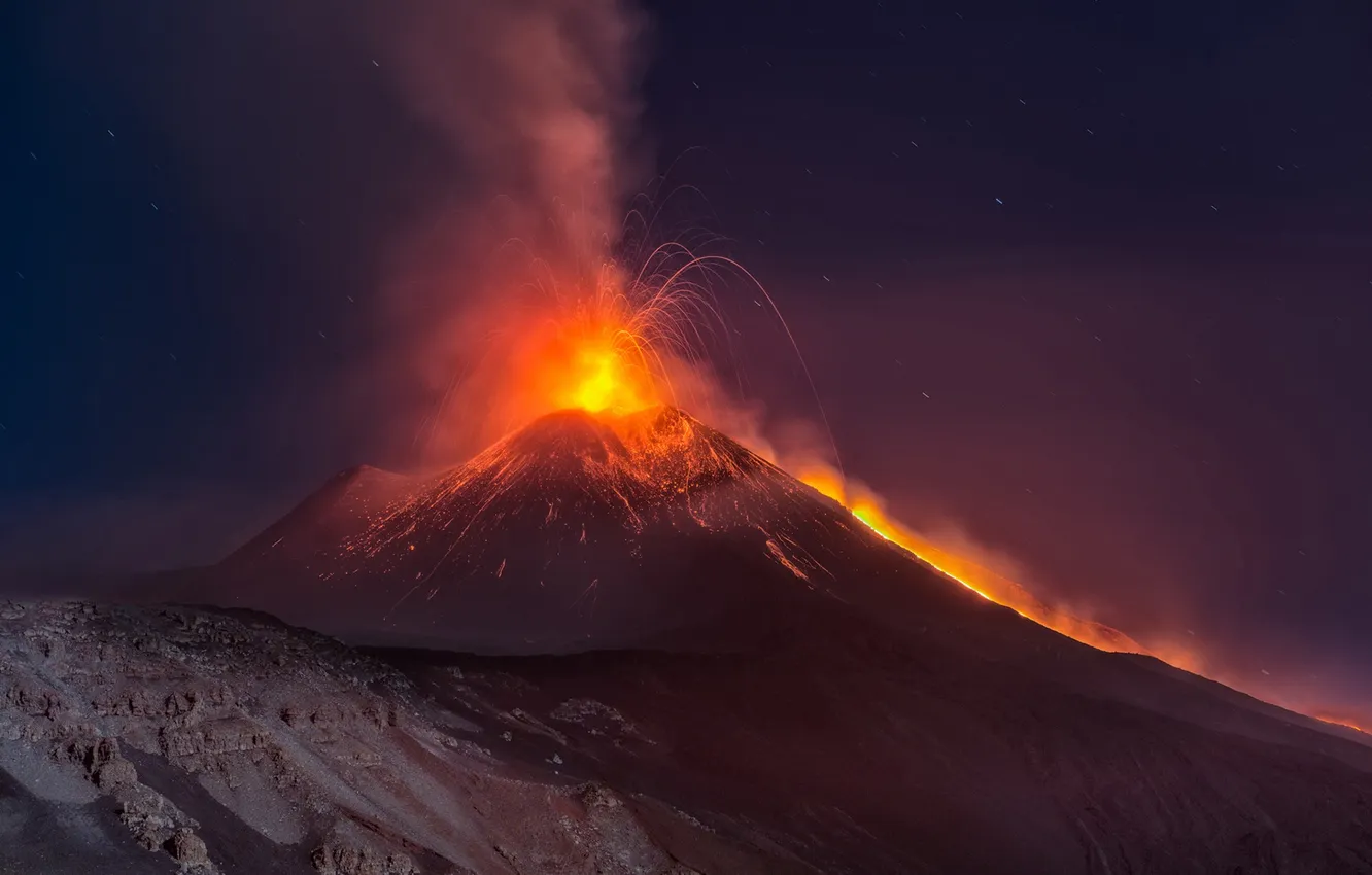 Photo wallpaper night, element, the volcano, the eruption