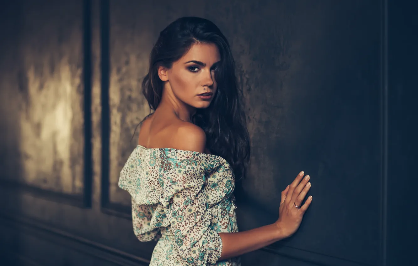 Photo wallpaper look, girl, wall, makeup, dress, brunette, shoulders, Wodyk Paul