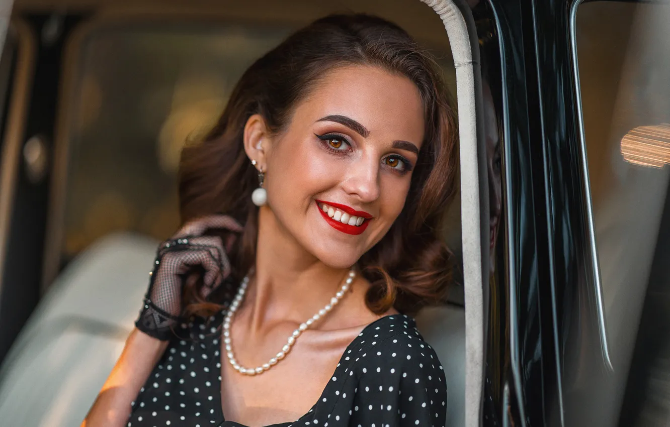 Photo wallpaper look, girl, face, smile, retro, hands, makeup, gloves