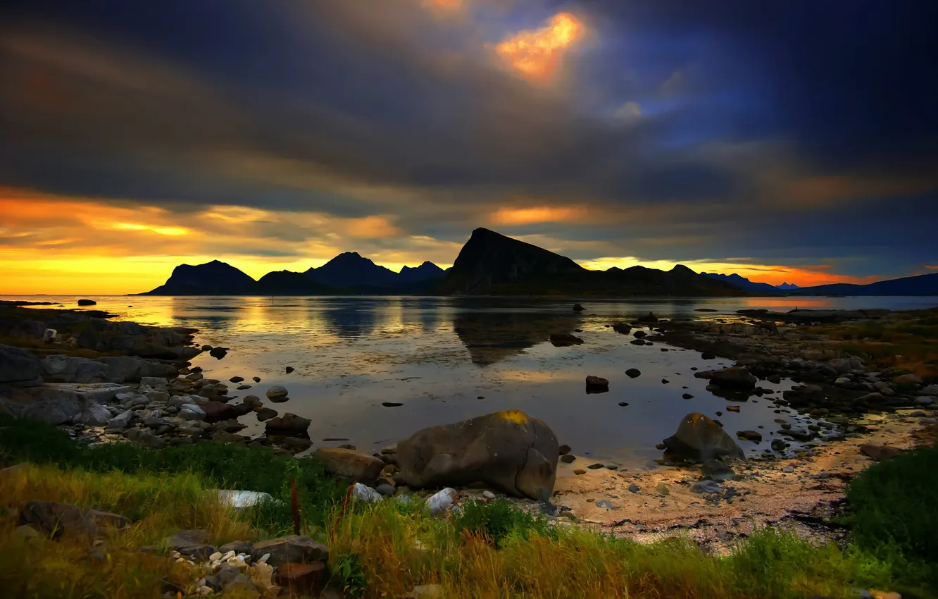 Photo wallpaper sea, mountains, shore