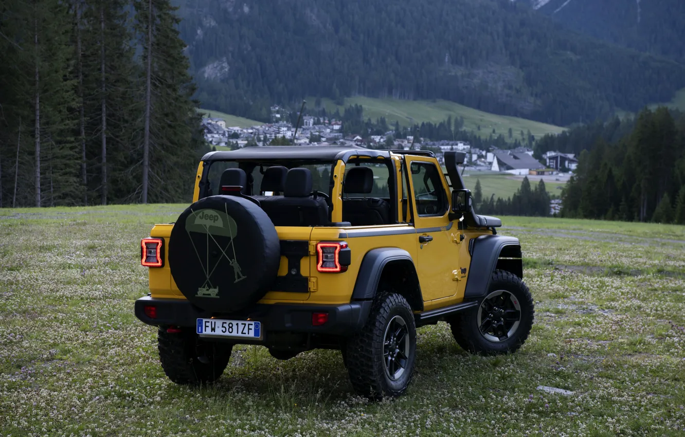 Photo wallpaper yellow, SUV, rear view, 4x4, Jeep, Mopar, 2019, Wrangler Rubicon 1941