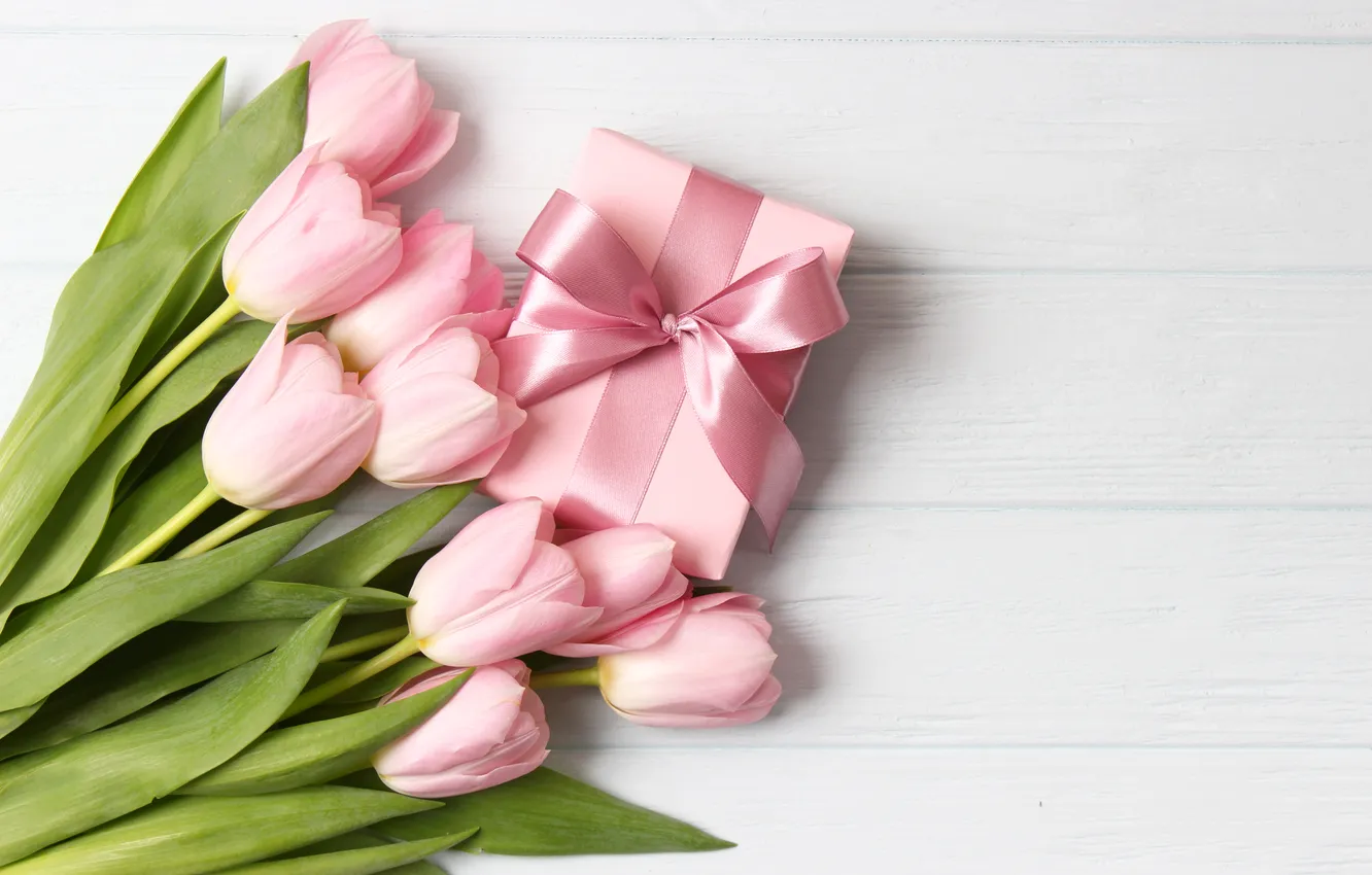 Photo wallpaper flowers, gift, bouquet, tulips, pink, wood, pink, flowers