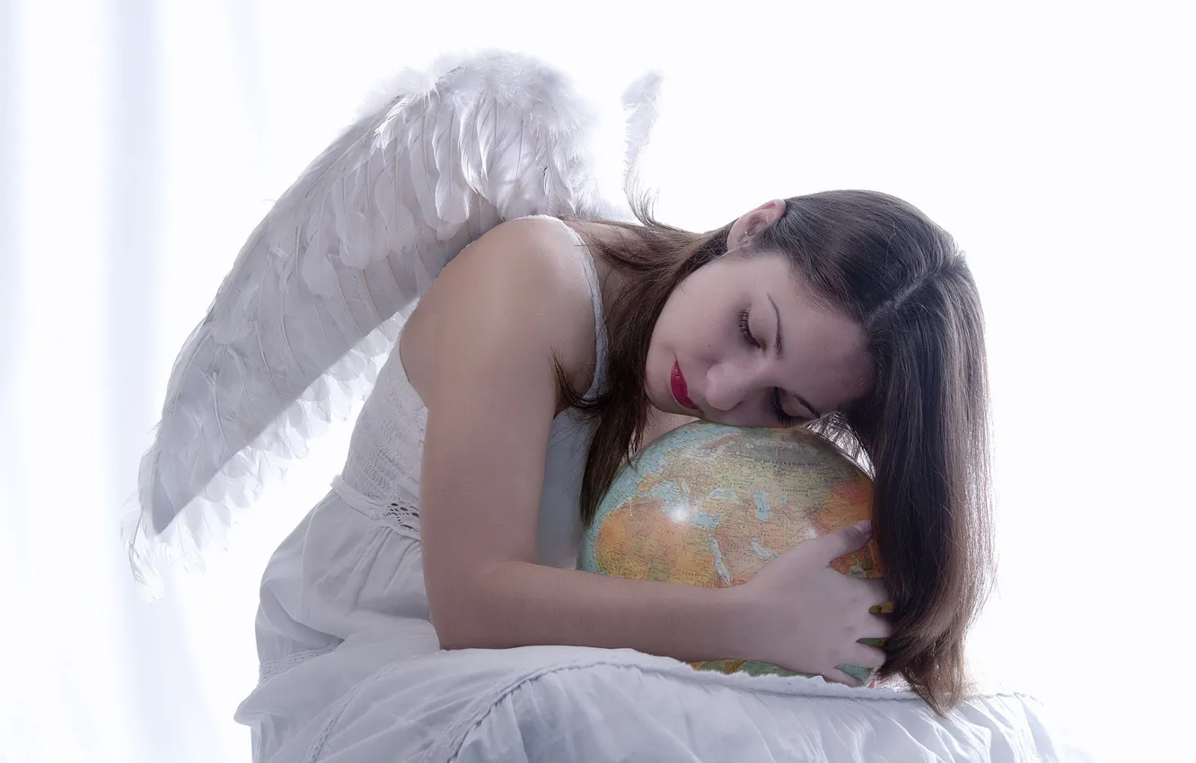 Photo wallpaper girl, angel, globe
