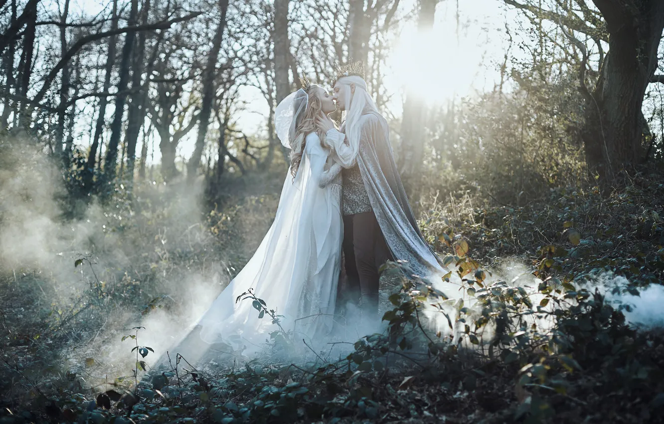 Photo wallpaper forest, girl, the sun, light, trees, love, branches, pose