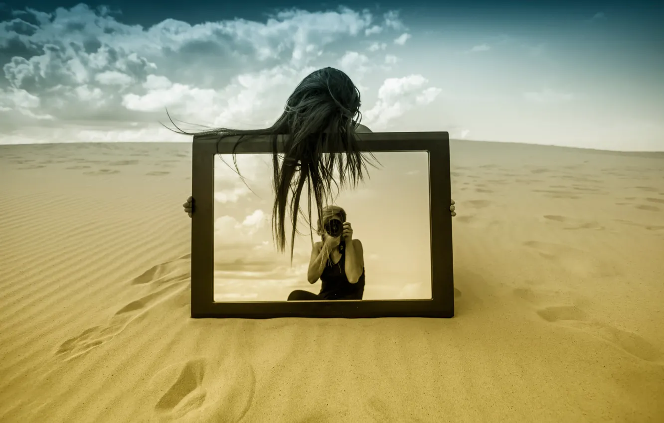 Photo wallpaper sand, girl, reflection, mirror, photographer
