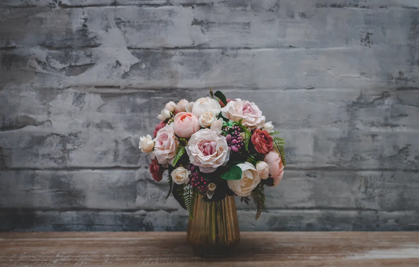 Photo wallpaper flowers, wall, roses, bouquet, vase, pink, grey background, brick