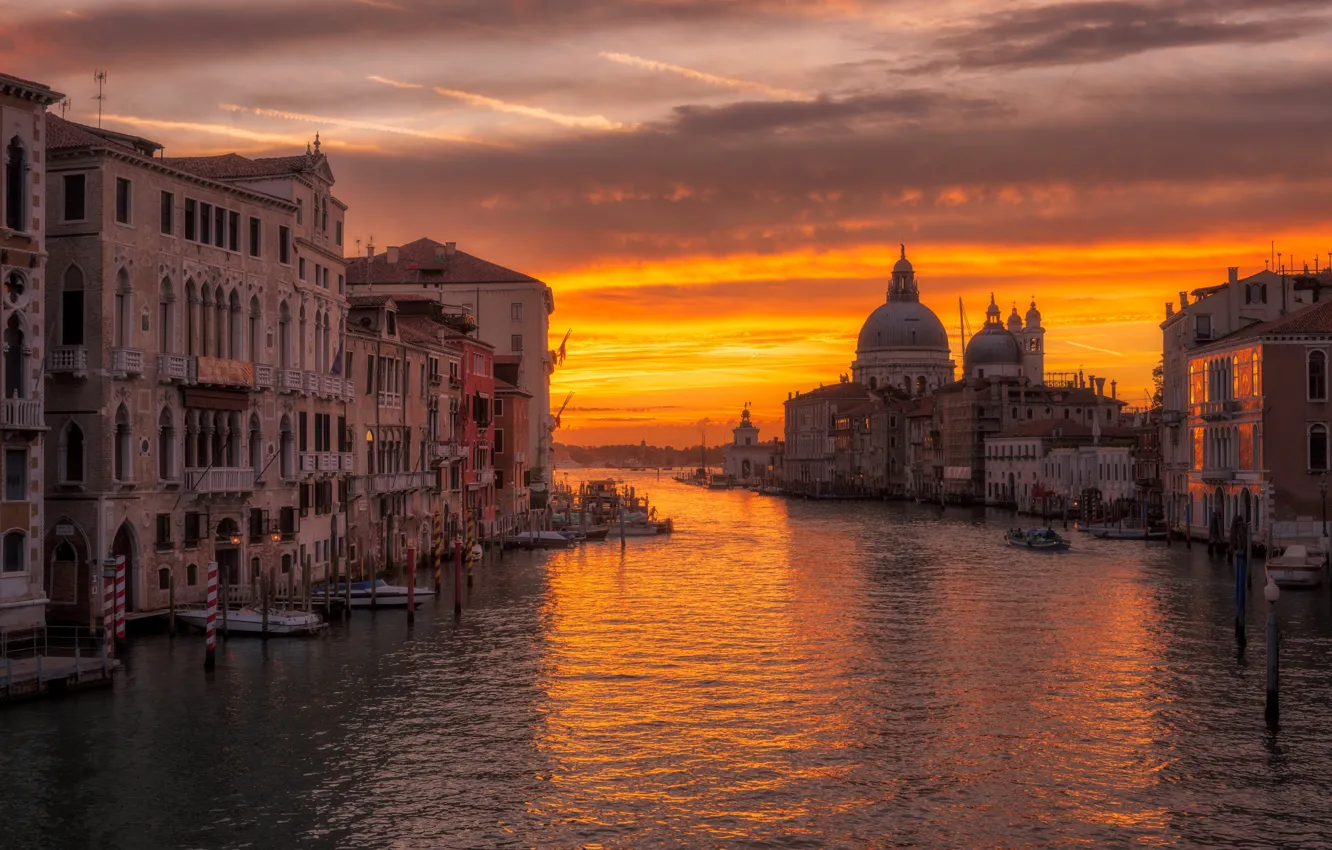 Photo wallpaper home, Italy, Venice, Cathedral, channel, glow