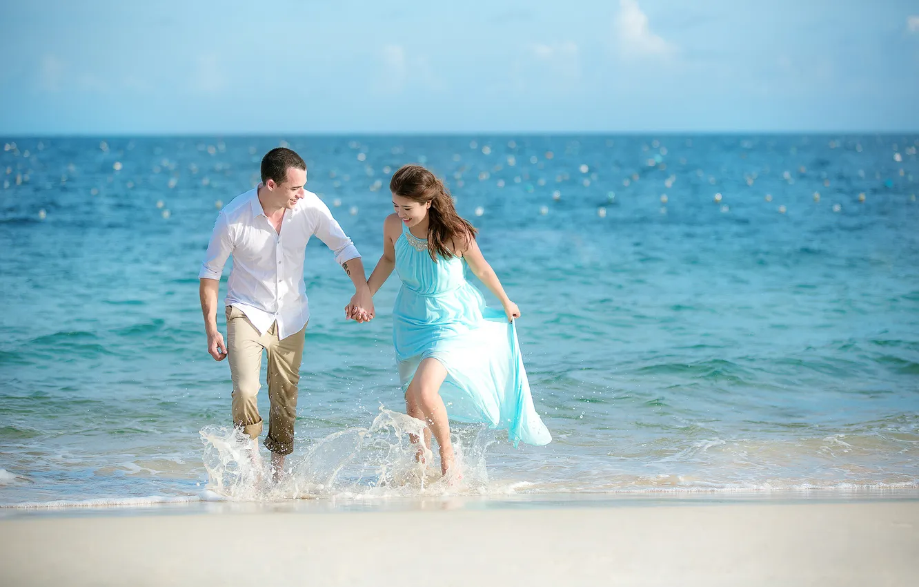 Photo wallpaper sand, sea, beach, the sun, horizon, pair, the bride, the groom