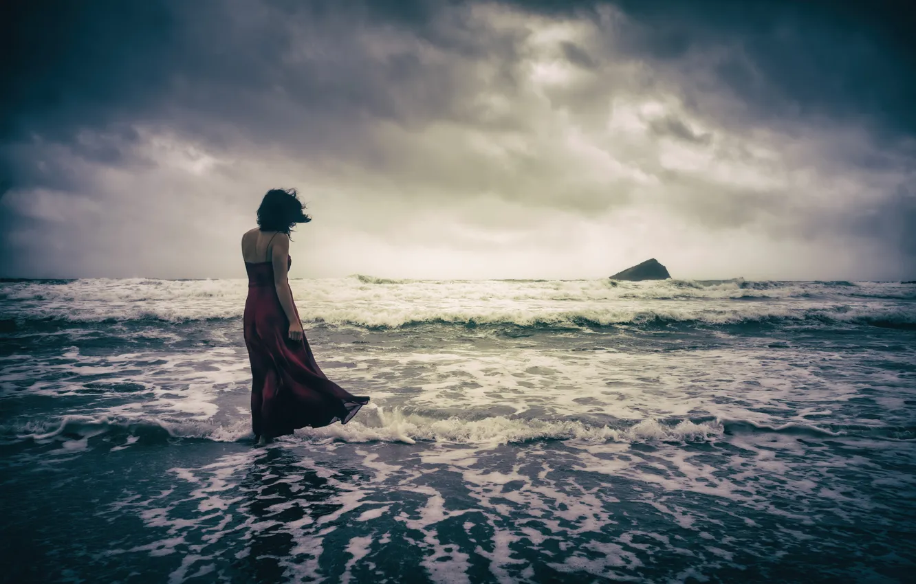 Photo wallpaper sea, wave, girl, the ocean, dal, dress, horizon