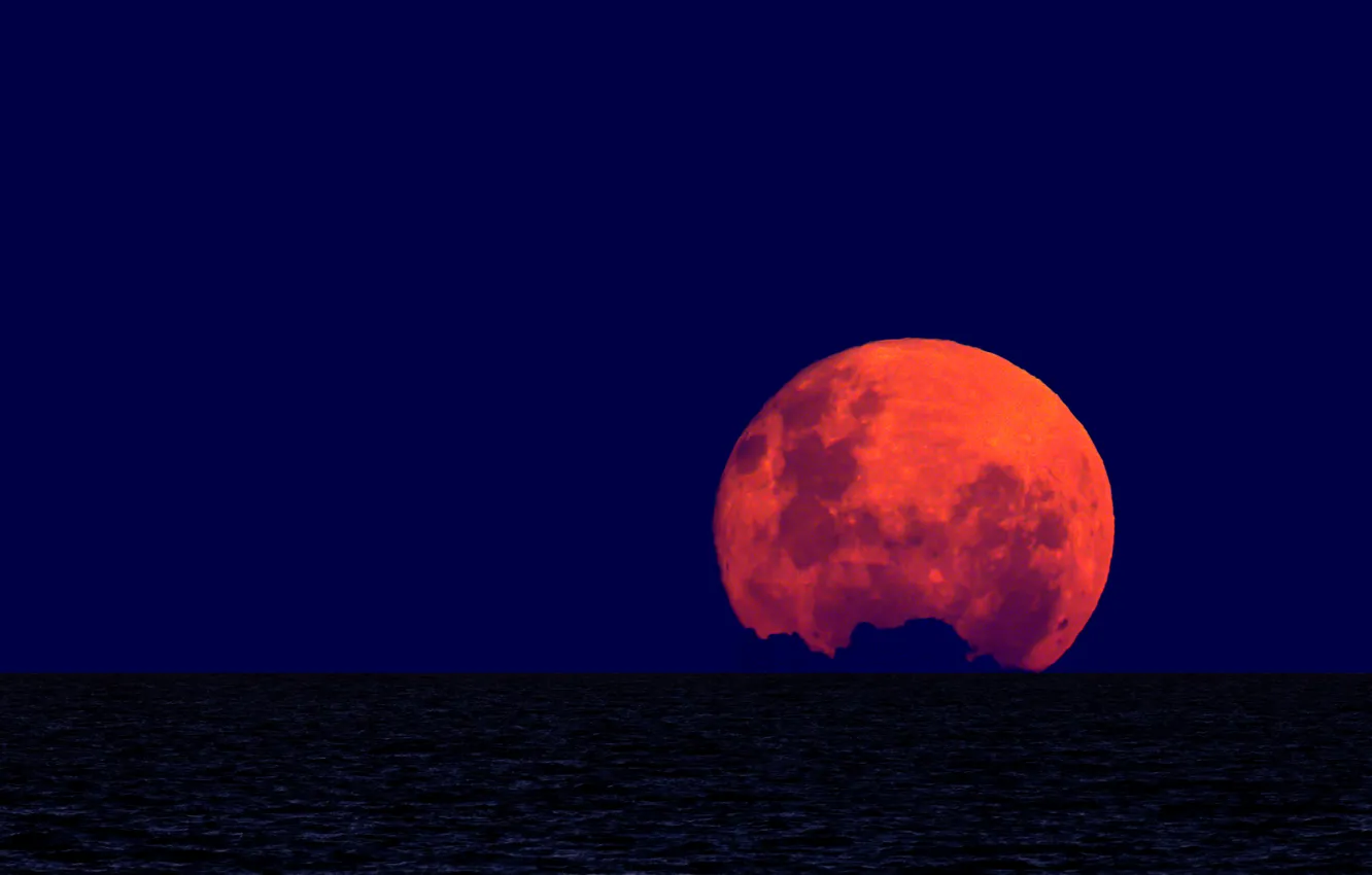 Photo wallpaper the ocean, the moon, horizon, the full moon, Argentina, Buenos Aires
