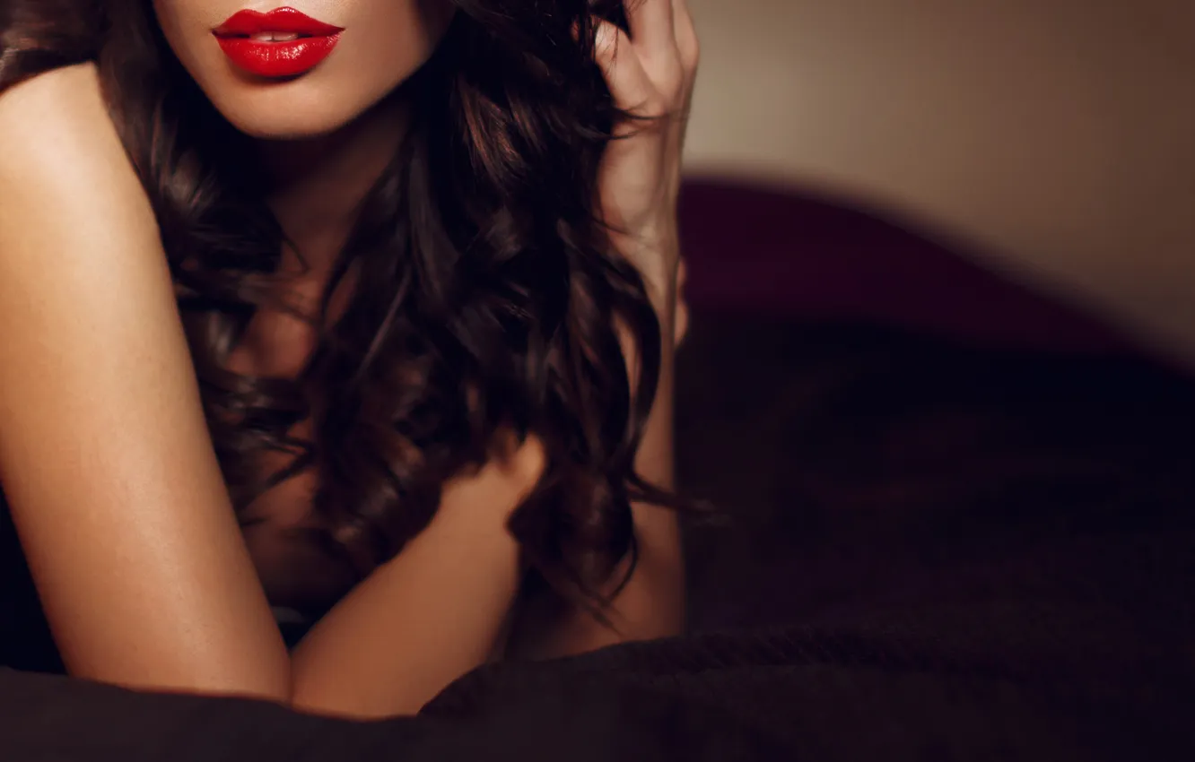 Photo wallpaper girl, hair, bed, lipstick, lips, curls