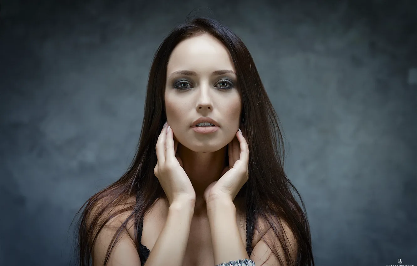 Photo wallpaper look, face, pose, background, model, portrait, hands, makeup