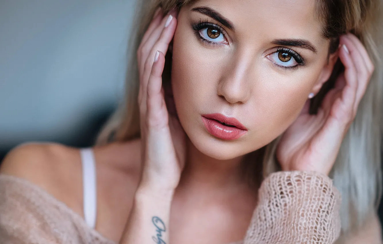 Photo wallpaper girl, close-up, brown eyes, photo, model, bokeh, lips, face