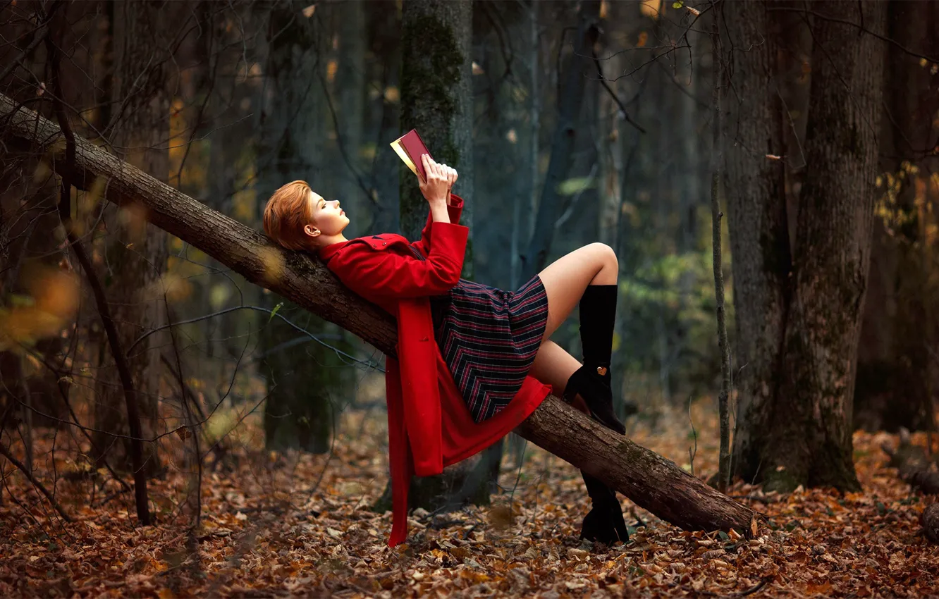 Photo wallpaper autumn, forest, leaves, girl, mood, model, boots, makeup