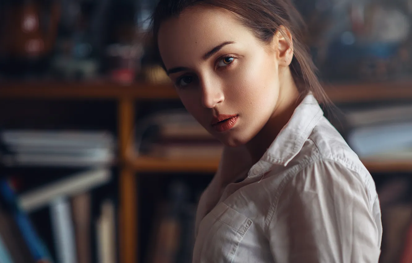 Photo wallpaper girl, model, portrait, blur, brunette, light, shirt, white