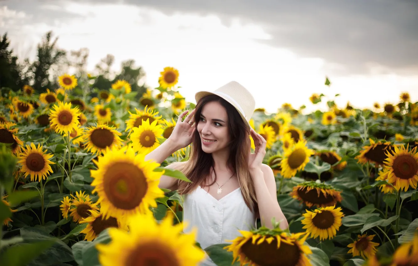 Photo wallpaper look, girl, sunflowers, smile, hat, Anna Kovaleva
