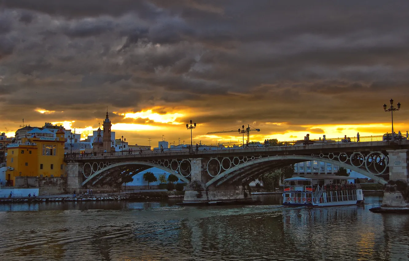 Photo wallpaper clouds, bridge, the city, river